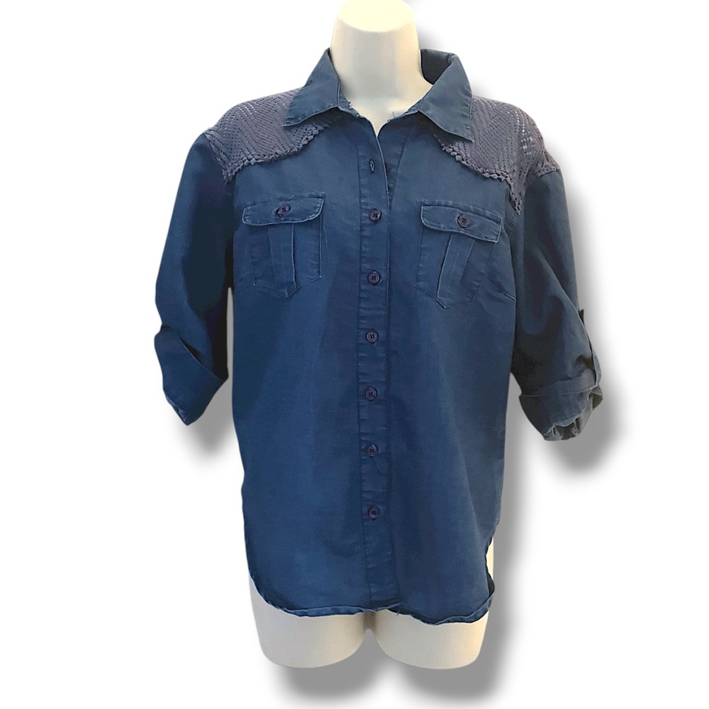 Denim Blue Button-Up Embroidered Button Down Shirt Large